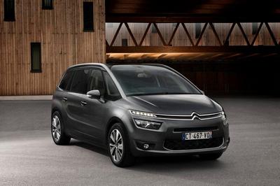 Автосалон «Citroёn»: Citroën C4 Picasso удостоен премии « Золотой руль – 2013»